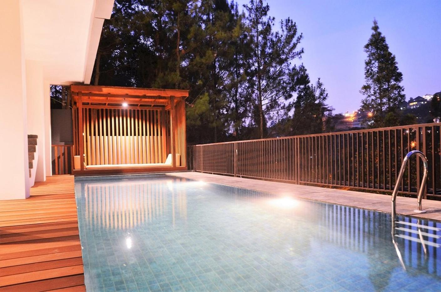 בנדונג Tulip Hill View Villa 5 Bedrooms With A Private Swimming Pool מראה חיצוני תמונה